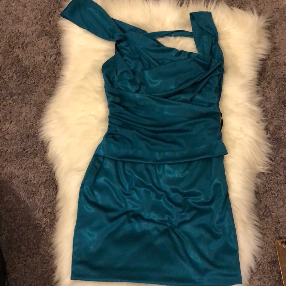 Emerald Midsize dress